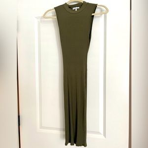Green ribbed dress